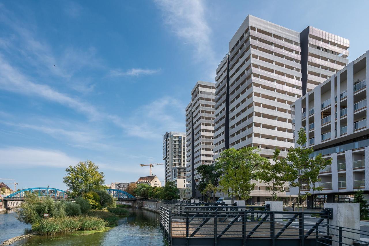 ורוצלב Rentplanet - Apartamenty Atal Tower מראה חיצוני תמונה